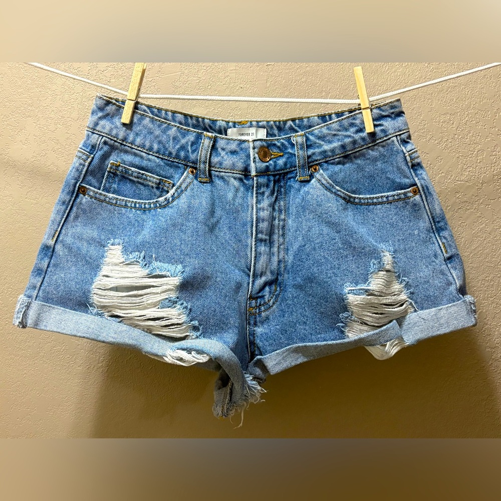 Forever 21 Denim Shorts Size 26